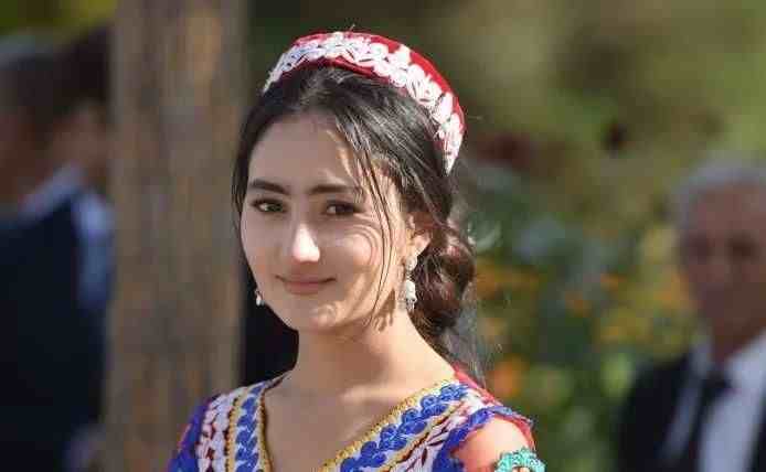塔吉克人中国三个的白种民族