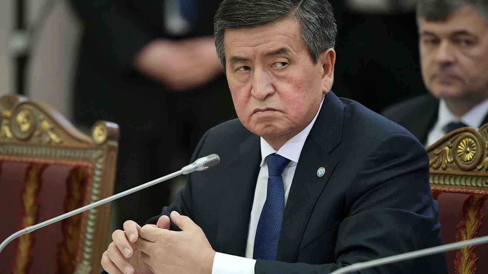 吉尔吉斯斯坦总统解散政府