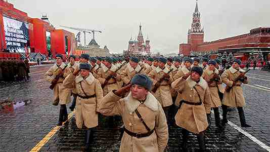俄罗斯取消11月7日红场阅兵