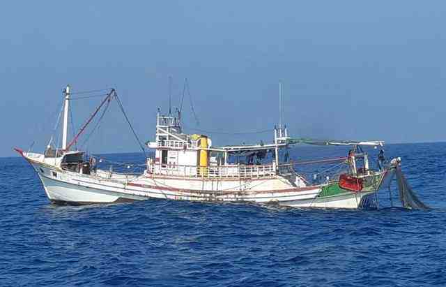 台当局扣押大陆渔船拘捕4人