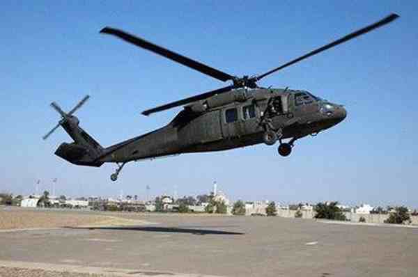一架黑鹰直升机在埃及坠毁