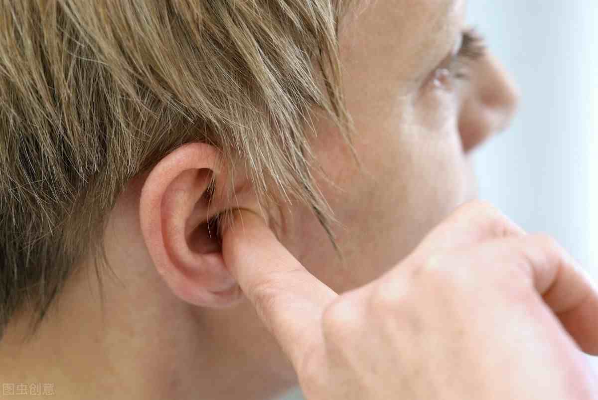 中耳炎有哪些症状？治疗中耳炎有3种方法，看看哪种最适合你