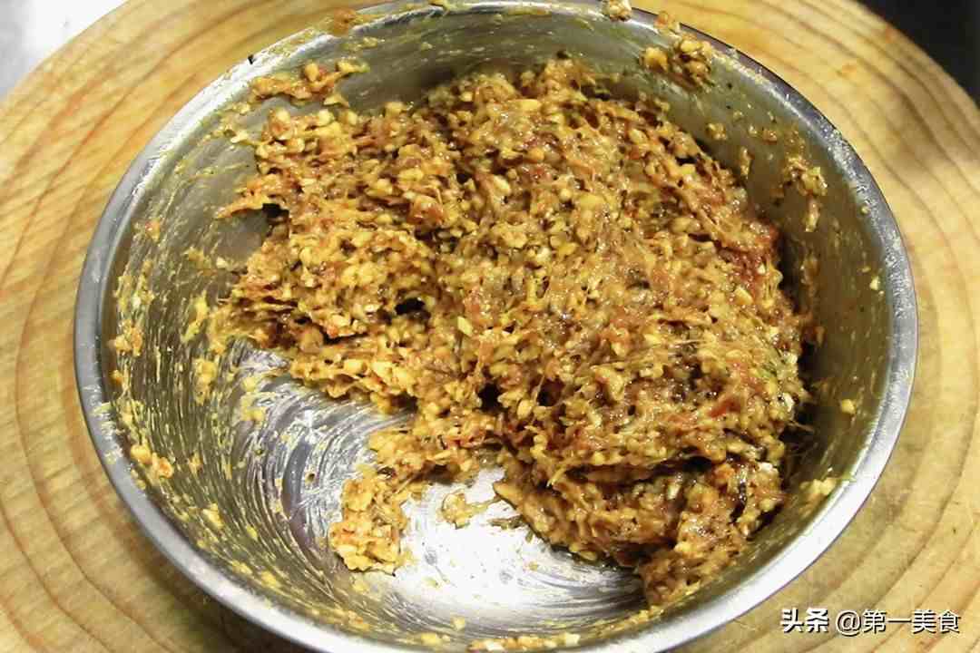 饺子馅怎么调最好吃？饭店不外传的调馅配方，做好这3步又鲜又香