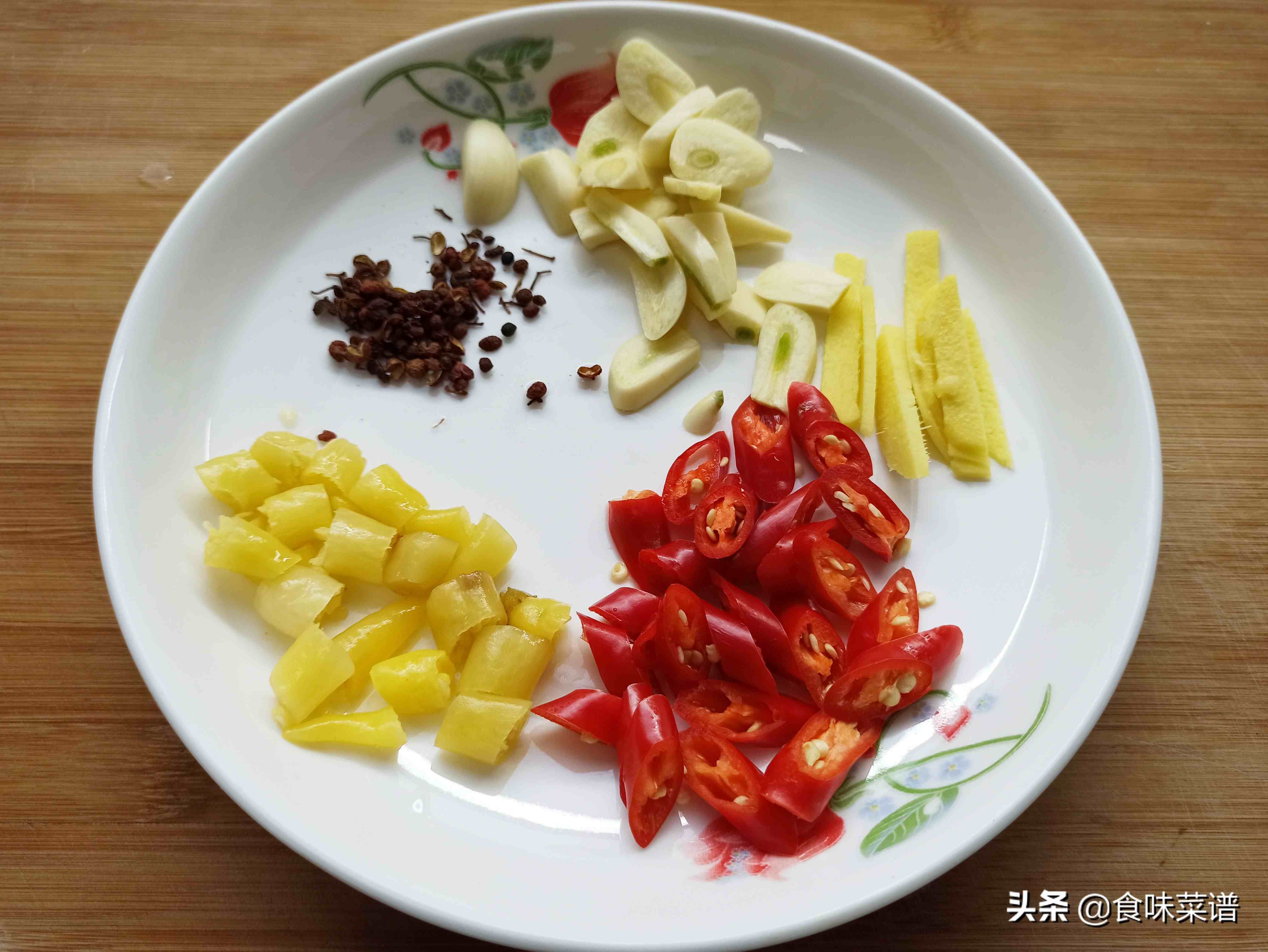 白萝卜怎么腌才好吃？还是传统做法实用，酸甜脆爽，开胃又下饭