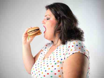 想知道减肥达人怎么减肥吗？给大家分享九个快速减肥瘦身攻略！