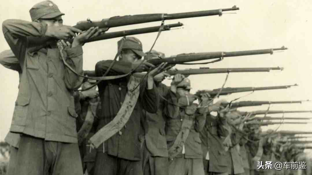 抗日战争，中国一个军的兵力有多少？才和日军一个师团平起平坐？