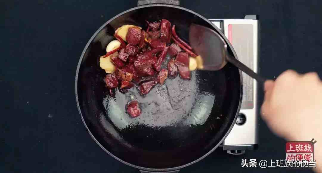 牛肉加土豆最好吃的烧法，冬天来上这一锅，吃一顿想半年