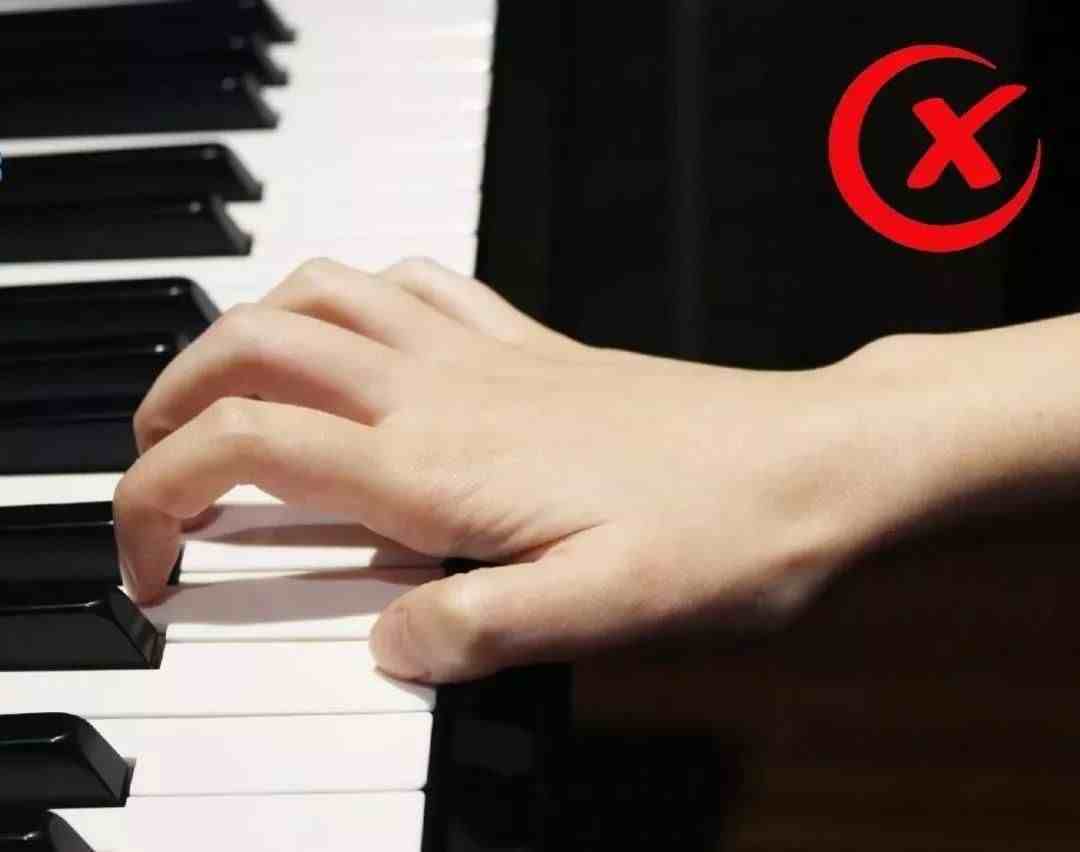 弹钢琴的正确手型详细讲解，敲黑板啦