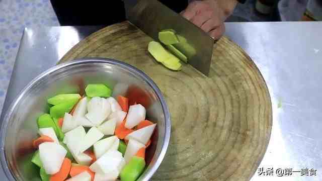 家常泡菜制作技巧，做出的泡菜清脆开胃，适用于所有泡菜做法