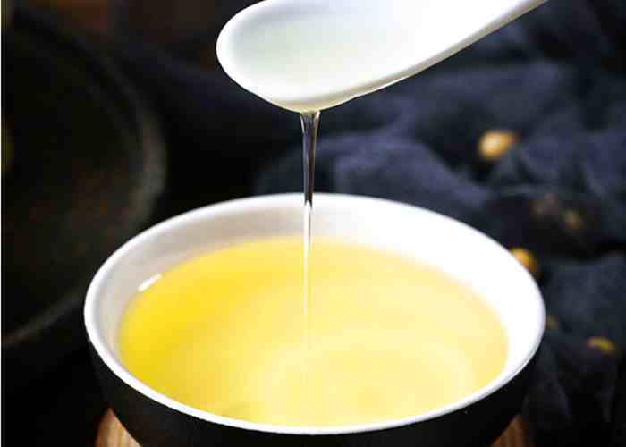 色拉油是什么油|它和食用油，调和油有什么区别？