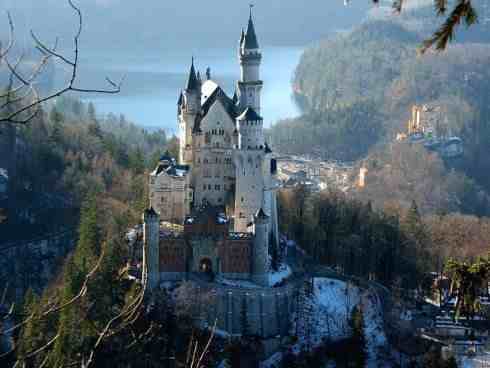 德国众多城堡中的一个堡——梅尔斯堡