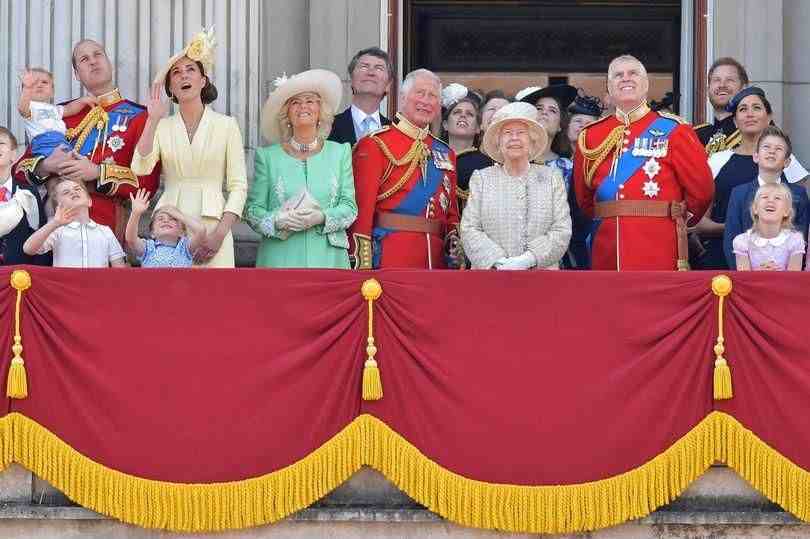 英国王室王位继承顺序发生变动，过几个月还要大变