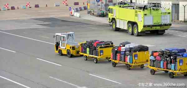 机场神车之行李传送车：拖挂式将成为热门产品