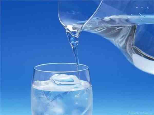 长期饮用纯净水有哪些危害？真相原来这是这样的