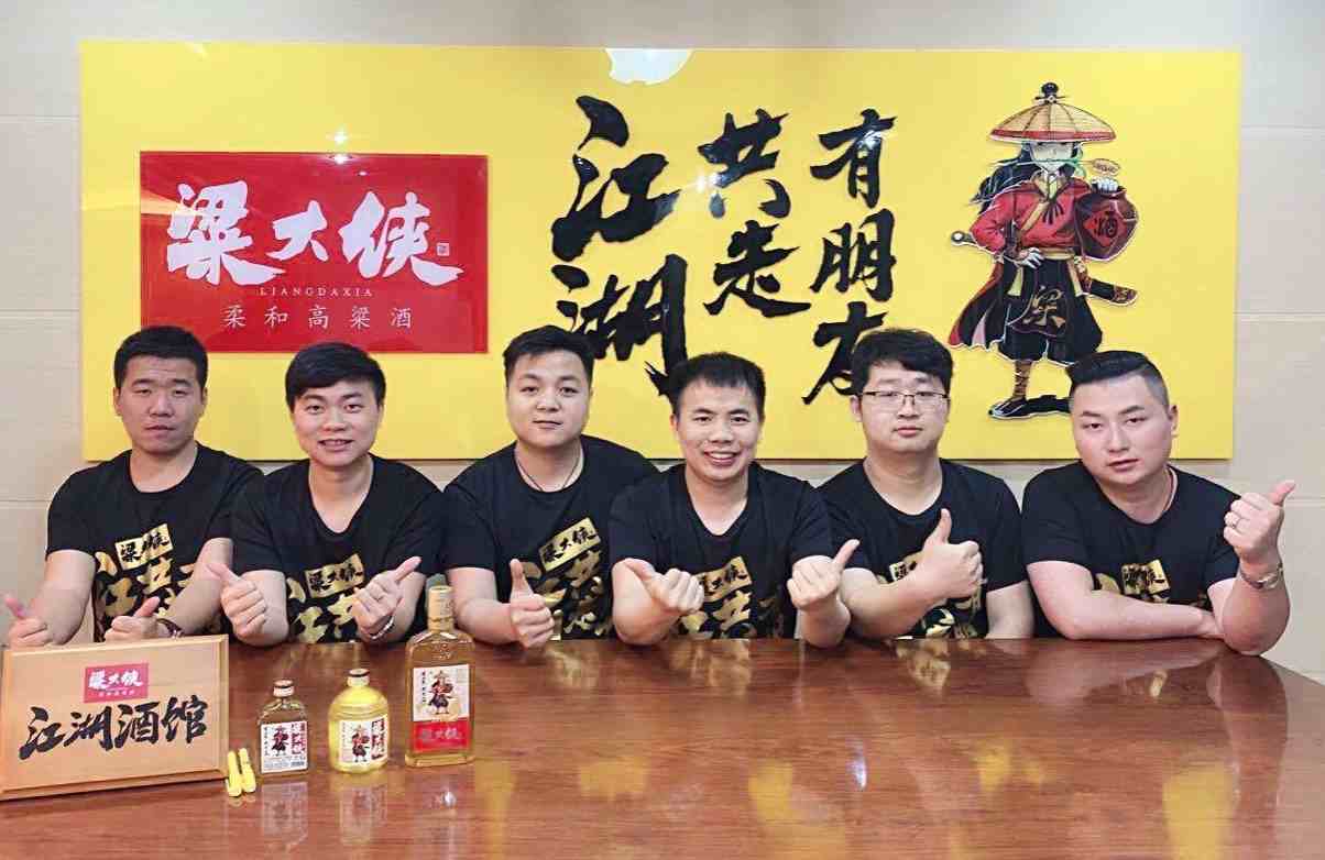 借来500块创业，90后大学生折腾出千万生意，被央视报道