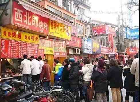 新旧吴江路，经典老上海！这最火爆的美食街，藏着多少旧辰光……