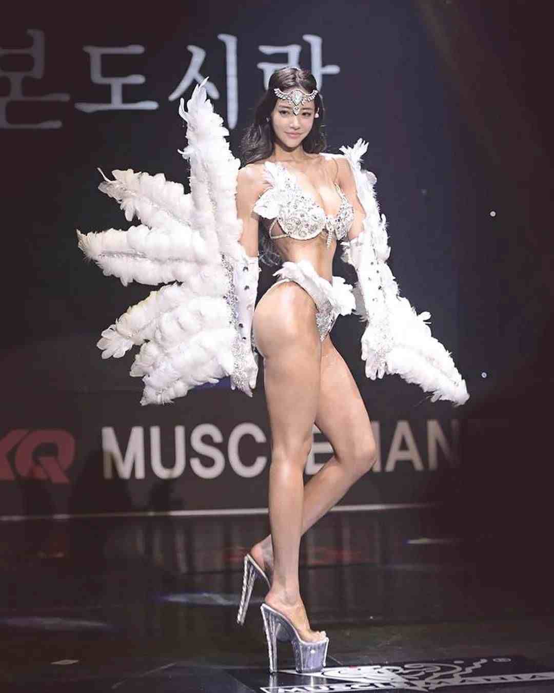 天使面孔、魔鬼身材“韩国第一健身女神”李燕花，真的太惊艳了