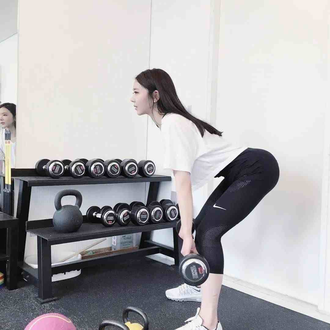 李燕花健身图片