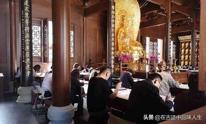 上海一座低调清幽的寺院，因供奉玉佛而出名，镇寺之宝全国仅有