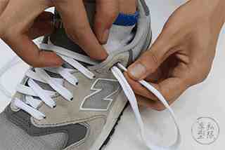 鞋带系法|男生们可以学习的绑鞋带技巧到底有多少种？