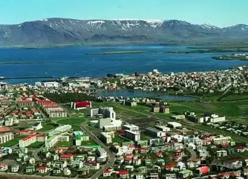 冰岛在哪里呢|冰岛共和国简介