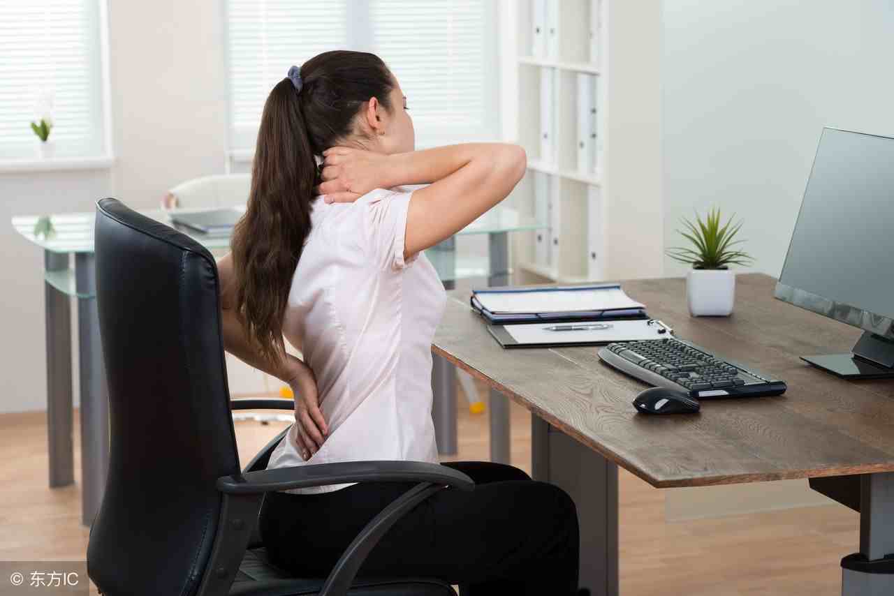 肩周炎的治疗偏方有哪些？医生：预防肩周炎更重要，得注意这3点