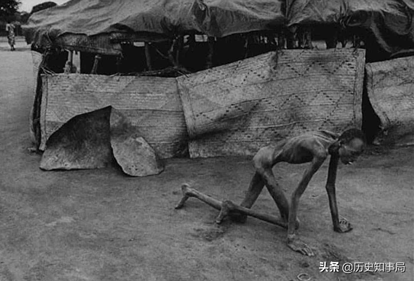 饥饿的苏丹：一张轰动全球的照片，和一位被网友喷死的青年