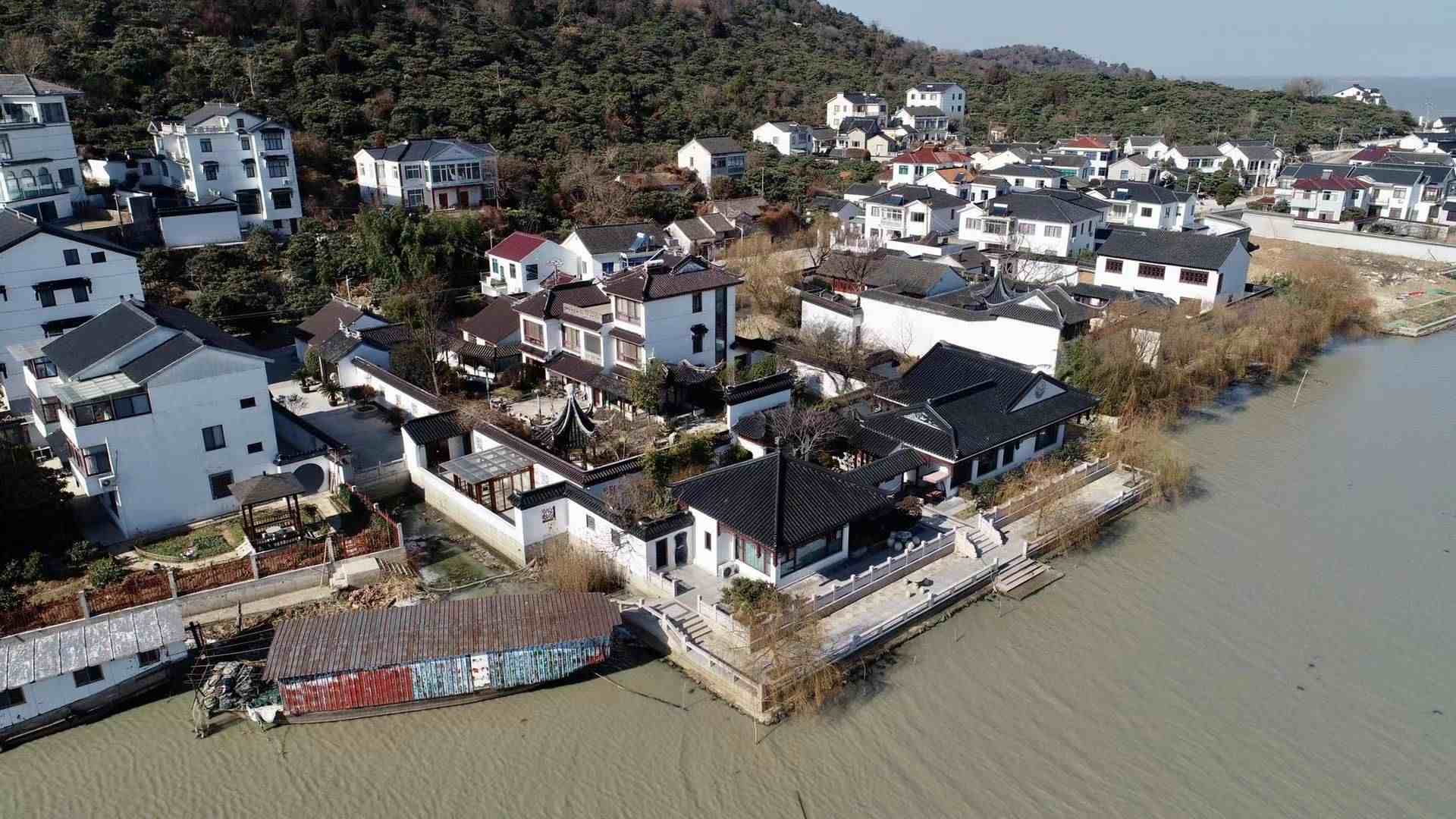 中国内湖最大的岛屿，也是江苏最适合自驾的地方，这里还有无人村