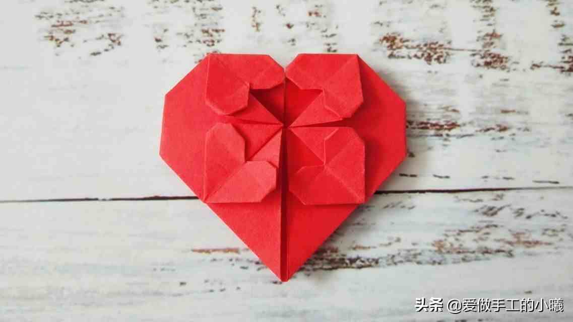 别致的爱心折纸教程，五颗爱心并存，简单又好看