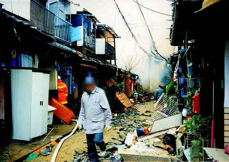 死伤5万人，损失千亿美元，1995年日本阪神大地震有多惨？