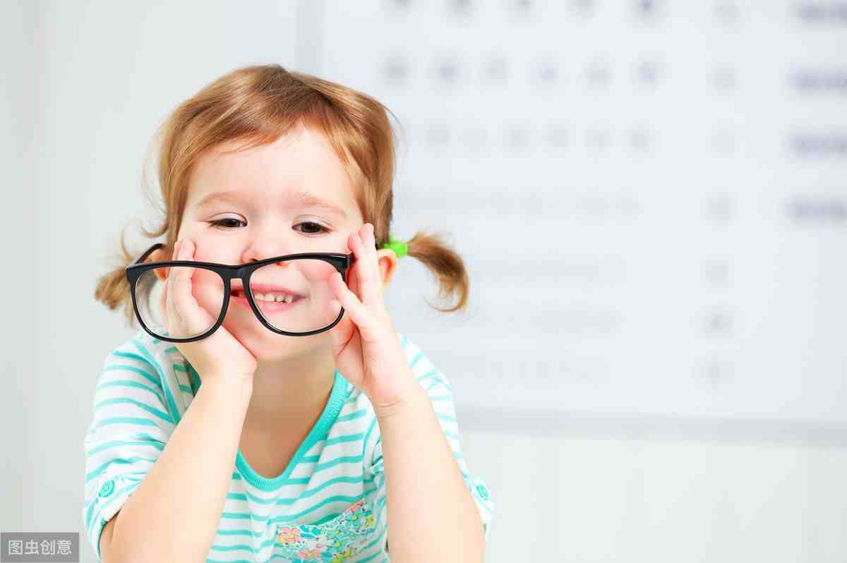 孩子先天性近视，能治好吗？医生教你“三预防”“一矫正”
