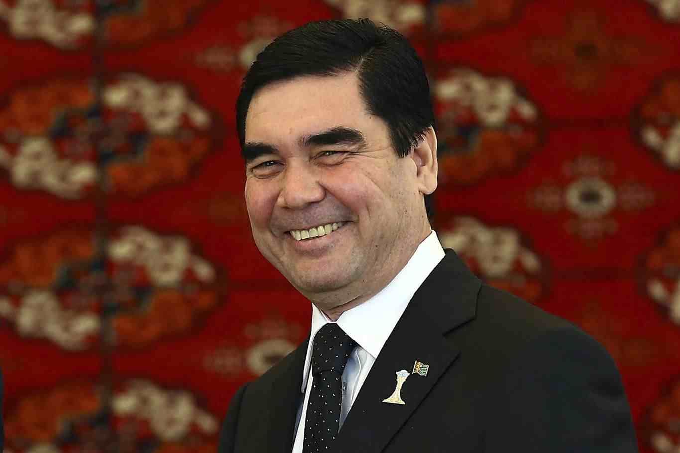 土库曼斯坦总统：领导人、音乐达人、运动达人和军事达人