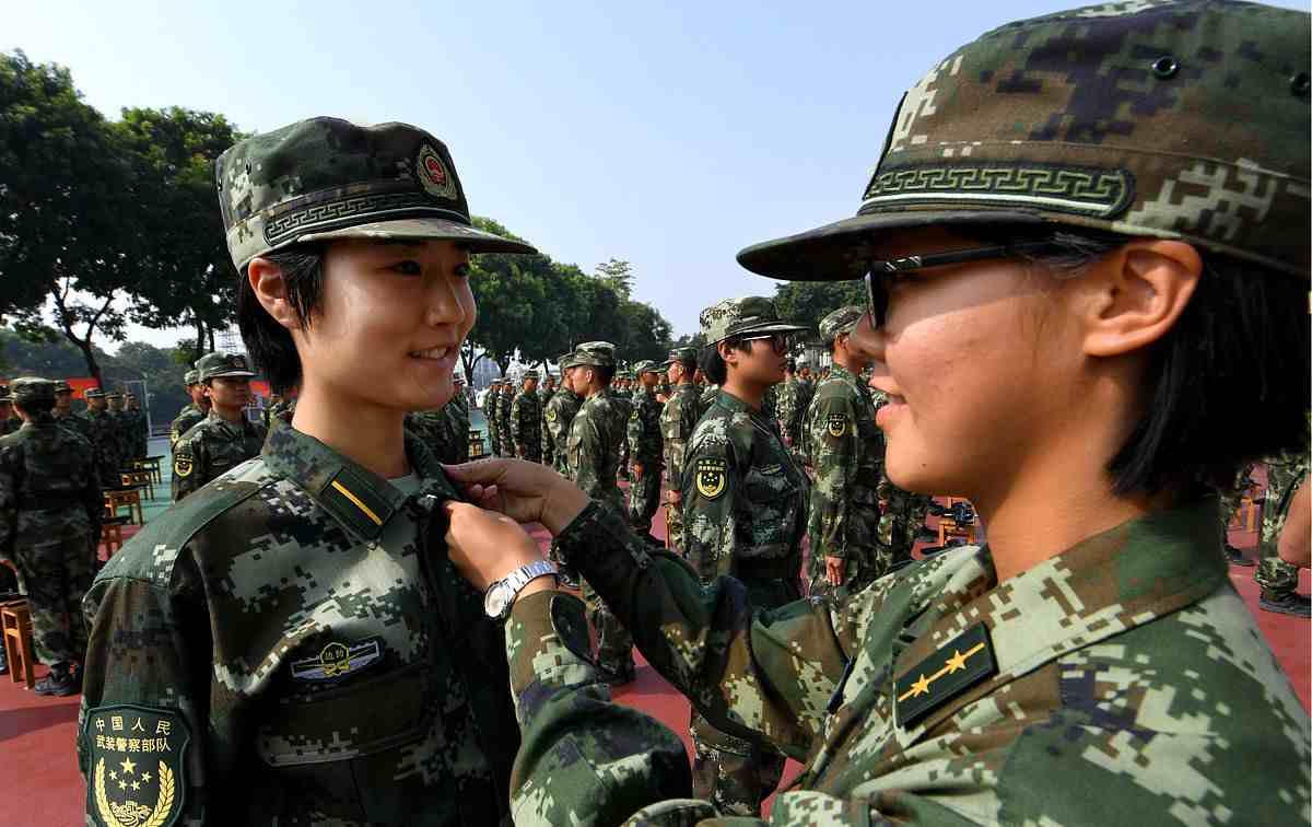女生想当兵，这些“硬性”条件和入伍“途径”最好提前了解