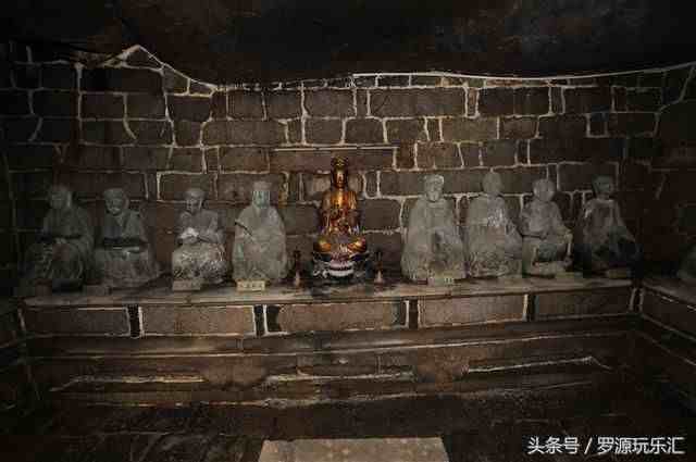 罗源圣水寺历史悠长起源明代，因栖云洞内藏有十八罗汉而闻名于世
