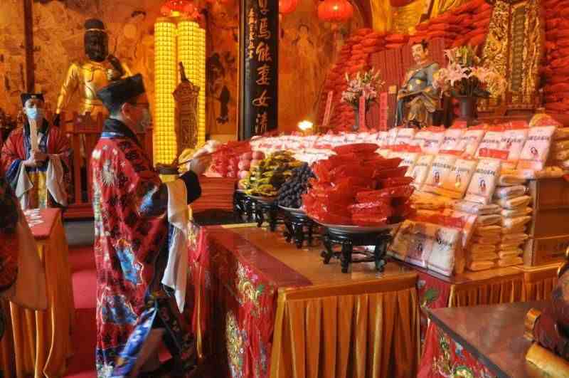 拜太岁时间|上海城隍庙举行庚子年拜太岁仪式