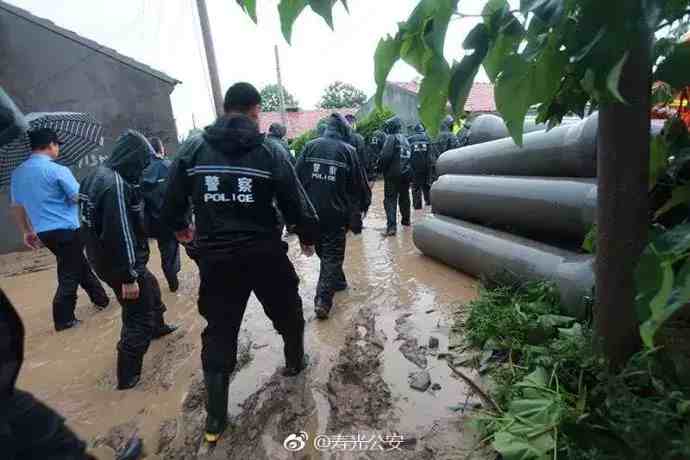 山东寿光遭遇罕见暴雨多村庄被淹，两位失踪的英雄至今还未归队！