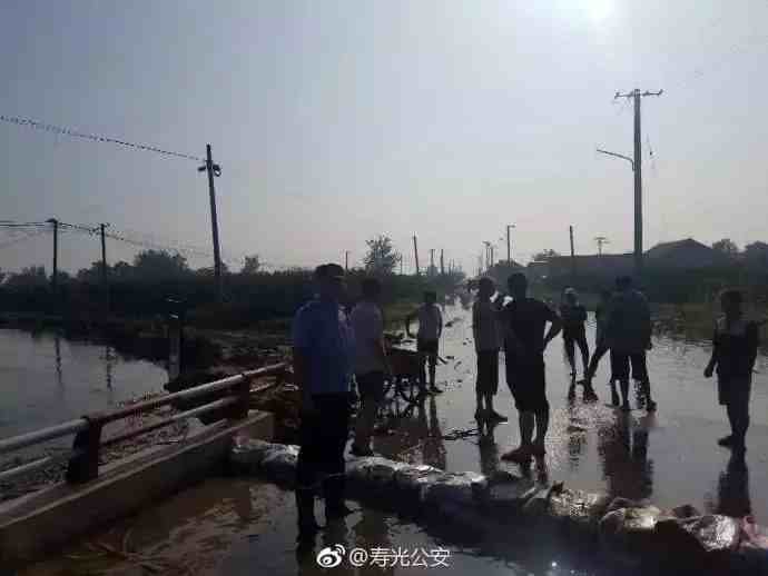 山东寿光遭遇罕见暴雨多村庄被淹，两位失踪的英雄至今还未归队！