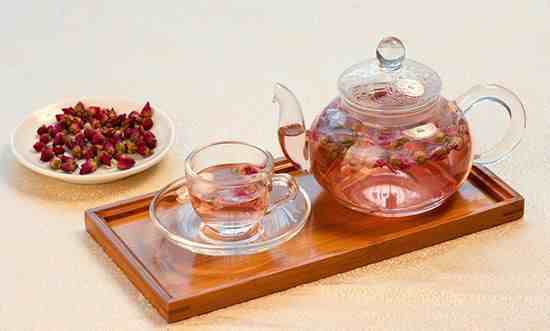 玫瑰花茶用多少度水冲泡 教你泡玫瑰花茶的正确方法