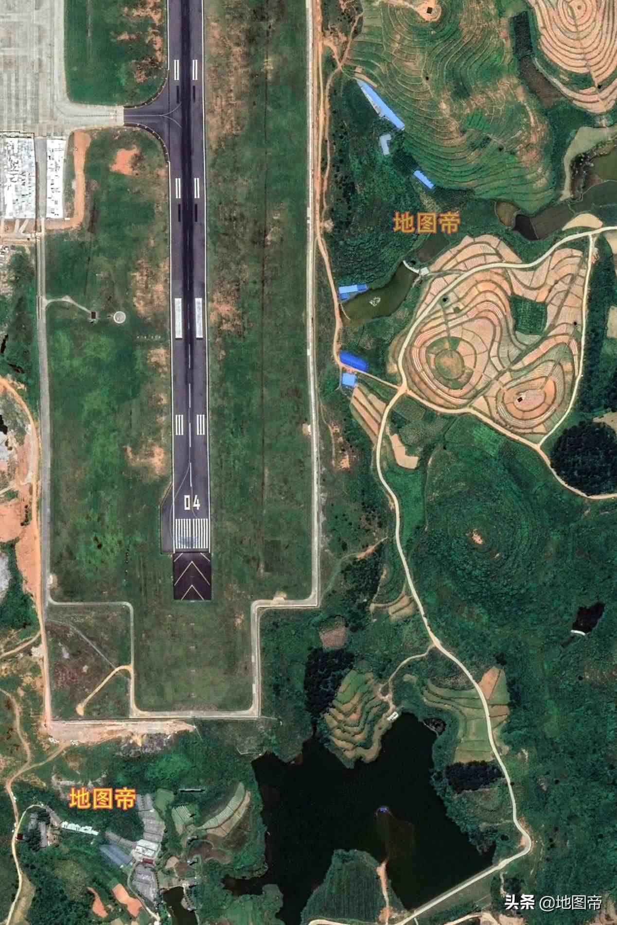 航拍铜仁凤凰机场，贵州湖南共用，我国首座跨地区命名的机场