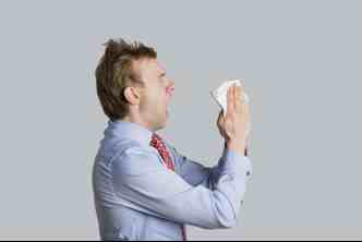 过敏性鼻炎中药治疗|换季应对过敏性鼻炎 两种中医汤药帮你改善！