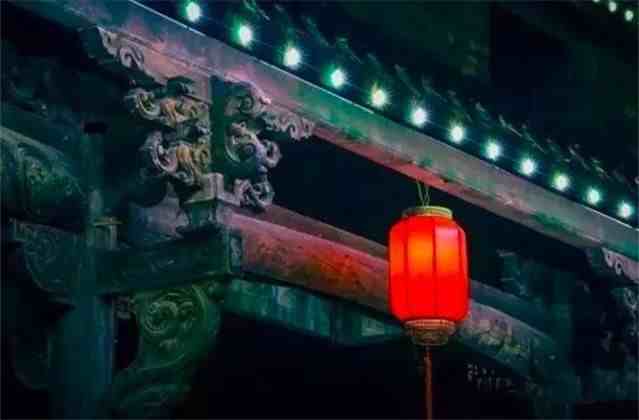 10句描写长江的古诗词，何等磅礴气概，从古代奔向未来！