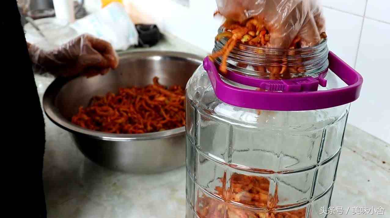 教你在家腌萝卜干，1次买20斤萝卜腌制起来，保存一年不怕坏