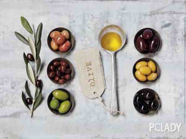 橄榄油美容方法|天然橄榄油护肤10个简单的美容技巧