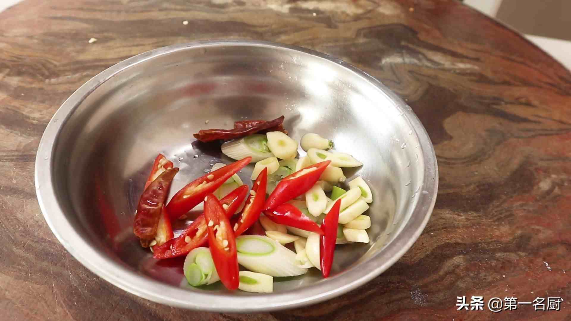 香干炒芹菜|香干炒芹菜怎么做才好吃