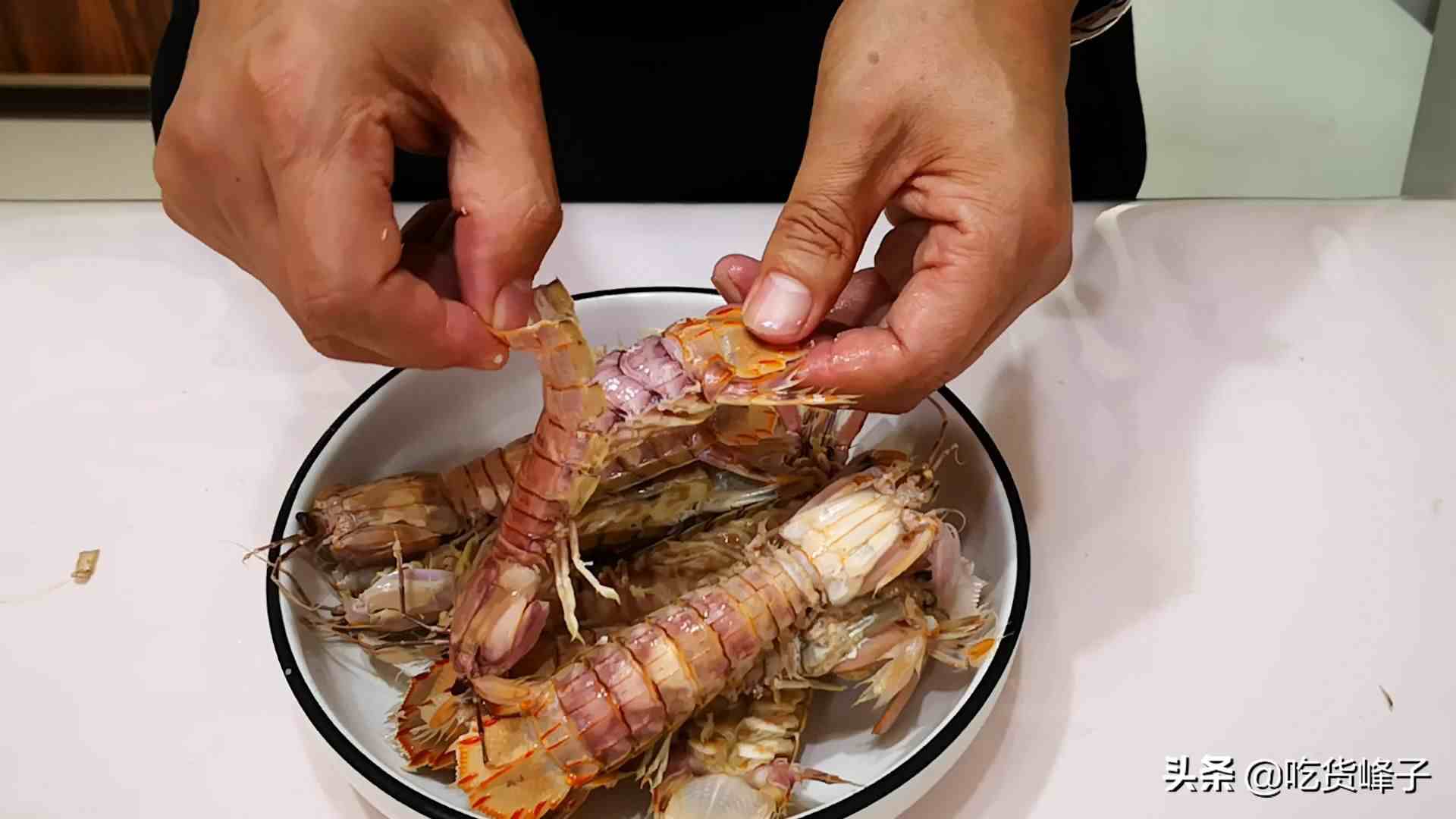 皮皮虾怎么剥|爱吃皮皮虾的要留意原来剥壳是如此的简单
