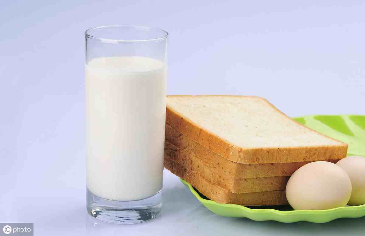 牛奶和鸡蛋能一起吃吗|牛奶和鸡蛋到底能不能同时吃？