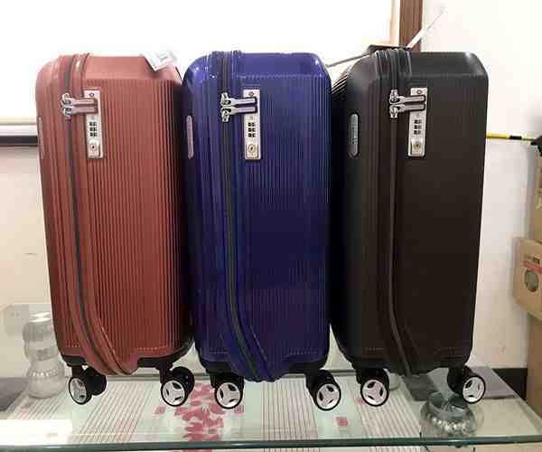飞机托运行李箱尺寸要求 飞机托运行李怎么收费