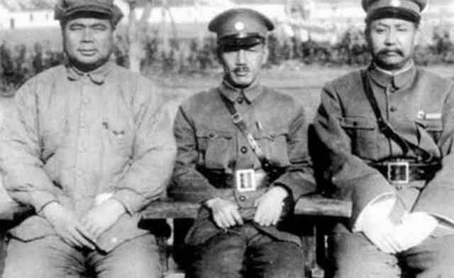 被“誉”为“倒戈将军”的冯玉祥，一生倒戈8次，他都倒向了谁？