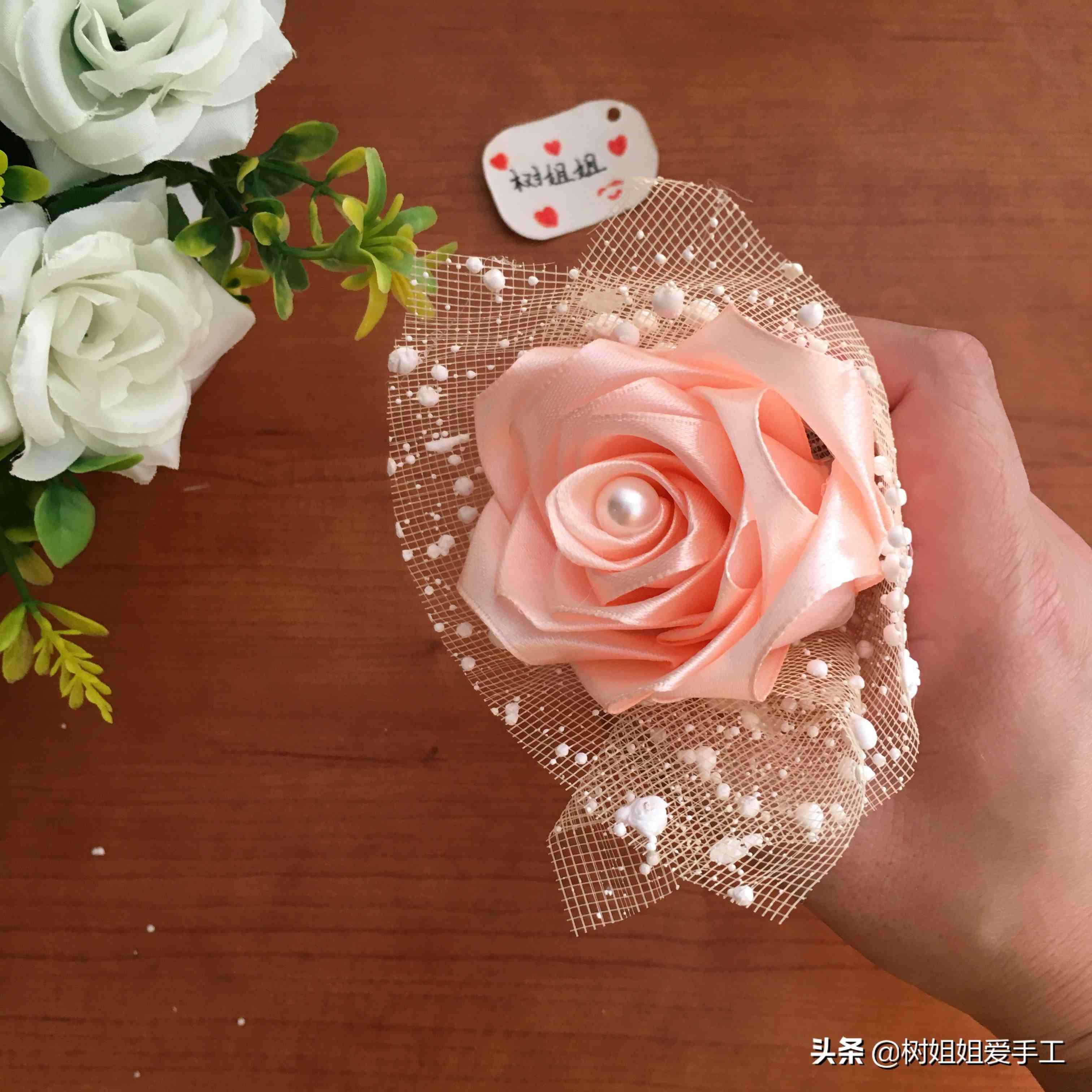 玫瑰花怎么包装|13朵玫瑰花的包装方法