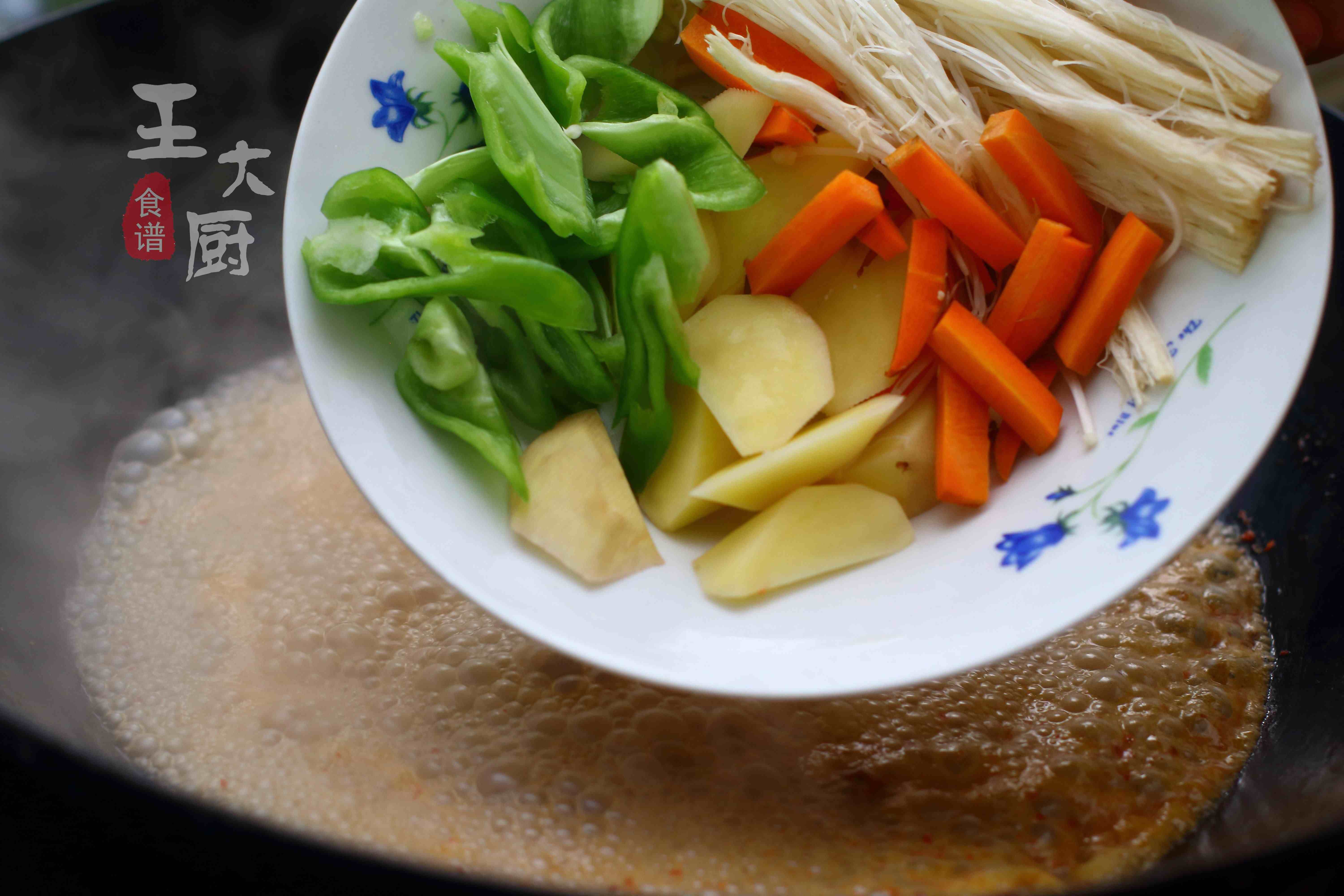 黄焖鸡米饭的做法|最正宗的黄焖鸡米饭